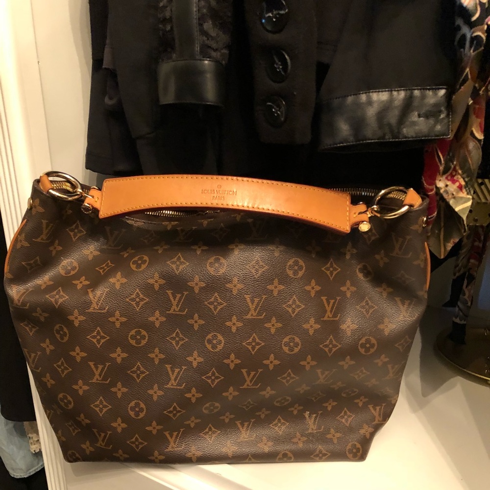Louis Vuitton Sully